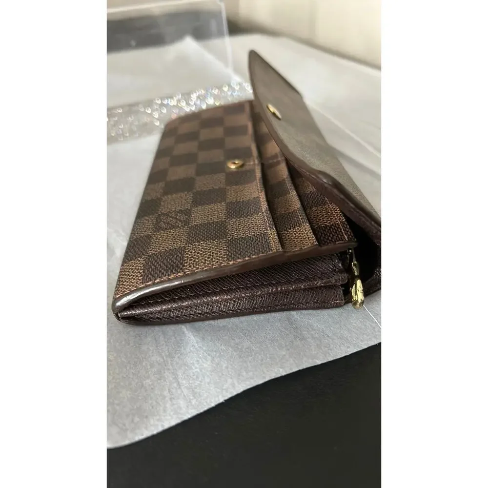 Louis Vuitton Damier Sarah wallet